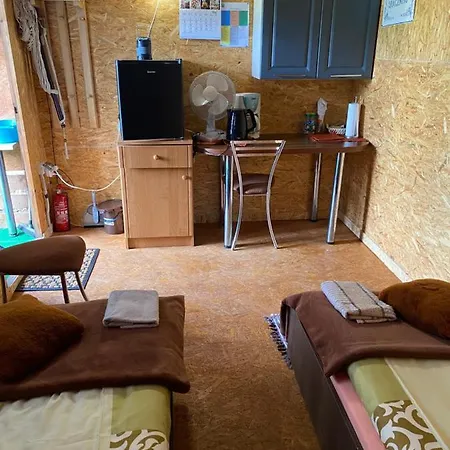 Goscinne Renata Knitter Komnino