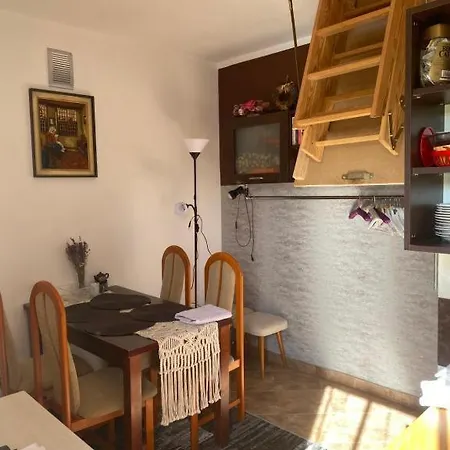 Goscinne Renata Knitter Quarto em Acomodações Particulares