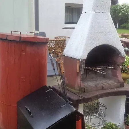 Goscinne Renata Knitter Komnino